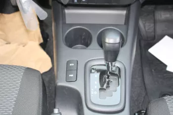 LHD - TOYOTA HILUX 2.4L DIESEL DOUBLE CAB 4WD MID AUTO 2023 MODEL YEAR