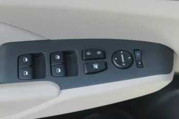 HYUNDAI ACCENT 1.5L PETROL FWD 2023 MODEL YEAR WHITE