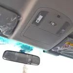 TOYOTA HILUX 2022 DOUBLE CAB GLX 2.7L PETROL 4WD AT - Thumbnail 15