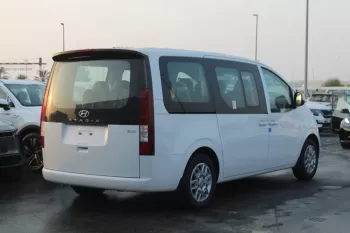HYUNDAI STARIA 2.2L DIESEL FWD 2023 MODEL YEAR WHITE