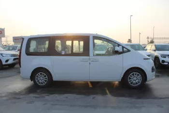 HYUNDAI STARIA 2.2L DIESEL FWD 2023 MODEL YEAR WHITE