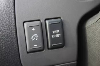 NISSAN NAVARA LE+ 2.5L DIESEL 2023 MODEL YEAR GREY
