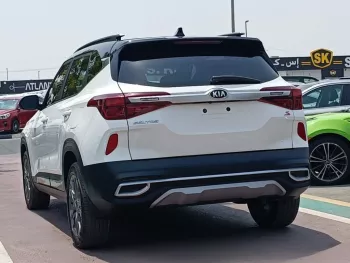 KIA SELTOS PETROL A/T 2.0L V4 2021 MODEL YEAR WHITE COLOR