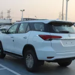 TOYOTA FORTUNER 2.4LDIESEL 4WD 2023 MODEL YEAR - Thumbnail 4