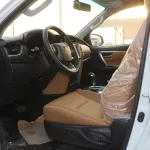 TOYOTA FORTUNER 2.4LDIESEL 4WD 2023 MODEL YEAR - Thumbnail 9