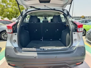 NISSAN KICKS PETORL A/T 1.6L V4 2020 MODEL YEAR SILVER COLOR