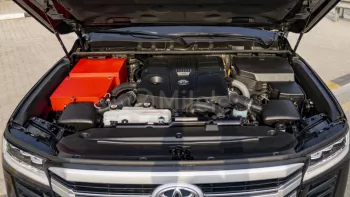 TOYOTA LAND CRUISER LC300 VX ARMORED 3.5L PETROL AT MY2023 – BLACK