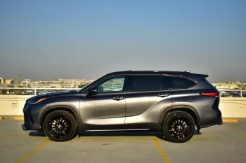 TOYOTA HIGHLANDER XSE 2.4L AWD 2023 MODEL YEAR BLACK COLOR