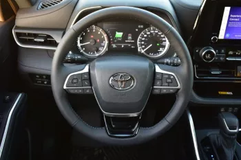 TOYOTA HIGHLANDER XSE 2.4L AWD 2023 MODEL YEAR BLACK COLOR