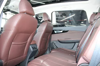 LHD - VGV U75PLUS 2.0L TURBO PETROL FWD PREMIUM