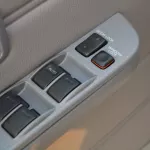 LHD - TOYOTA LAND CRUISER 76 4.2L DIESEL 6 SEATER STD MANUAL - Thumbnail 7