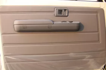 LHD - TOYOTA LAND CRUISER 78 4.2L L6 DIESEL HARD TOP MANUAL