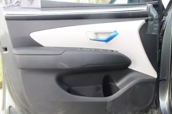 LHD - HYUNDAI TUCSON 2.5L PETROL 4WD ROYAL PLUS AUTOMATIC 2023 MODEL YEAR