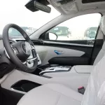 LHD - HYUNDAI TUCSON 2.5L PETROL 4WD ROYAL PLUS AUTOMATIC 2023 MODEL YEAR - Thumbnail 8