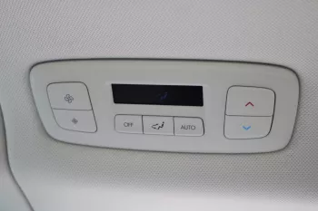 LHD - HYUNDAI STARIA 2023 3.5L V6 PETROL 11 SEATER PREMIUM AUTOMATIC