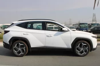 HYUNDAI TUCSON 2.5L PETROL 4WD ROYAL PLUS 2023 MODEL YEAR WHITE