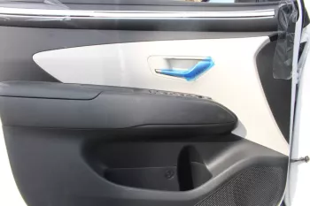 HYUNDAI TUCSON 2.5L PETROL 4WD ROYAL PLUS 2023 MODEL YEAR WHITE