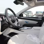 HYUNDAI TUCSON 2.5L PETROL 4WD ROYAL PLUS 2023 MODEL YEAR WHITE - Thumbnail 8