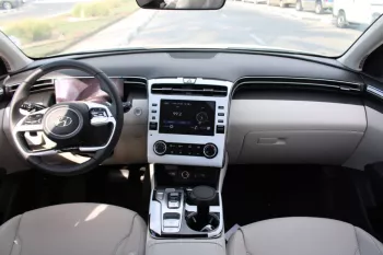 HYUNDAI TUCSON 2.5L PETROL 4WD ROYAL PLUS 2023 MODEL YEAR WHITE