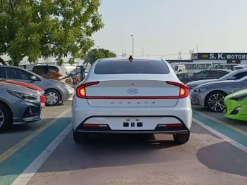 HYUNDAI SONATA SE 2.4L V4 PETROL A/T WHITE COLOR 2021