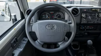 TOYOTA LAND CRUISER LC76 4.2L DIESEL MT MY2023 – WHITE