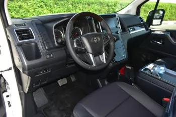 NEW 2023 TOYOTA GRANVIA PREMIUM V6 3.5L PETROL 6 SEAT AUTOMATIC TRANSMISSION WHITE COLOR