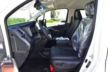 NEW 2023 TOYOTA GRANVIA PREMIUM V6 3.5L PETROL 6 SEAT AUTOMATIC TRANSMISSION WHITE COLOR