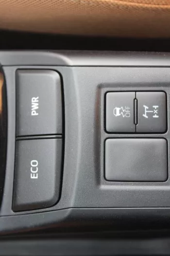 TOYOTA FORTUNER 2.4L DIESEL 4WD 2023 MODEL YEAR WHITE COLOR