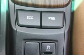 TOYOTA FORTUNER 2.7L PETROL RWD 2023 MODEL YEAR WHITE COLOR