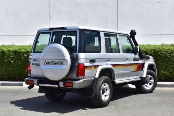 2023 TOYOTA LAND CRUISER 76 HARDTOP LIMITED V8 4.5L TURBO DIESEL 4WD MANUAL
