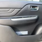 LHD - MITSUBISHI L200 2.4L TURBO DSL SPORTERO DC GLS HIGH AUTO - Thumbnail 6