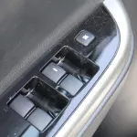 LHD - MITSUBISHI L200 2.4L TURBO DSL SPORTERO DC GLS HIGH AUTO - Thumbnail 7