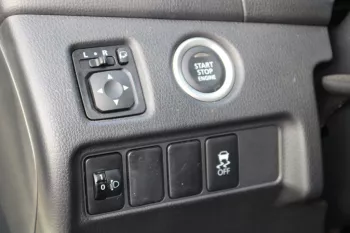 LHD - MITSUBISHI L200 2.4L TURBO DSL SPORTERO DC GLS HIGH AUTO
