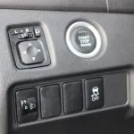 LHD - MITSUBISHI L200 2.4L TURBO DSL SPORTERO DC GLS HIGH AUTO - Thumbnail 8
