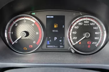 LHD - MITSUBISHI L200 2.4L TURBO DSL SPORTERO DC GLS HIGH AUTO
