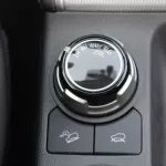 LHD - MITSUBISHI L200 2.4L TURBO DSL SPORTERO DC GLS HIGH AUTO - Thumbnail 14