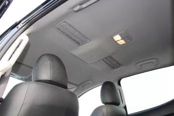 LHD - MITSUBISHI L200 2.4L TURBO DSL SPORTERO DC GLS HIGH AUTO