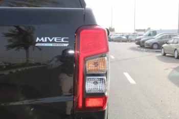 LHD - MITSUBISHI L200 2.4L TURBO DSL SPORTERO DC GLS HIGH AUTO
