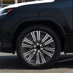 LEXUS LX600 SIGNATURE 3.5L  PETROL 2023 BLACK / RED - Thumbnail 4