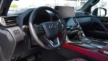 LEXUS LX600 SIGNATURE 3.5L  PETROL 2023 BLACK / RED