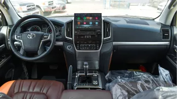 Toyota Land Cruiser VXR 5.7 2021 Model Year