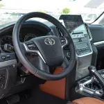 Toyota Land Cruiser VXR 5.7 2021 Model Year - Thumbnail 14
