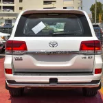 Toyota Land Cruiser VXR 5.7 2021 Model Year - Thumbnail 16