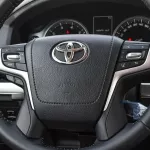 Toyota Land Cruiser VXR 5.7 2021 Model Year - Thumbnail 8