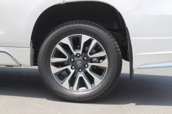 TOYOTA PRADO TX.L 4.0 PETROL 4WD 2023 WHITE