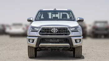 TOYOTA HILUX DC 2.7L PETROL MT 4X4 P.WINDOW MY2023 – SILVER