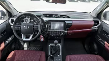 TOYOTA HILUX DC 2.7L PETROL MT 4X4 P.WINDOW MY2023 – SILVER