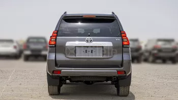 TOYOTA PRADO VX 4.0L PETROL AT TIRE UNDER MY2023 – GREY