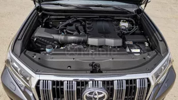 TOYOTA PRADO VX 4.0L PETROL AT TIRE UNDER MY2023 – GREY
