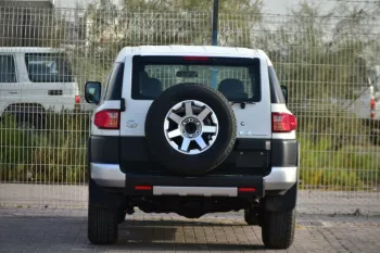 2022 TOYOTA FJ CRUISER V6 4.0L Petrol AT